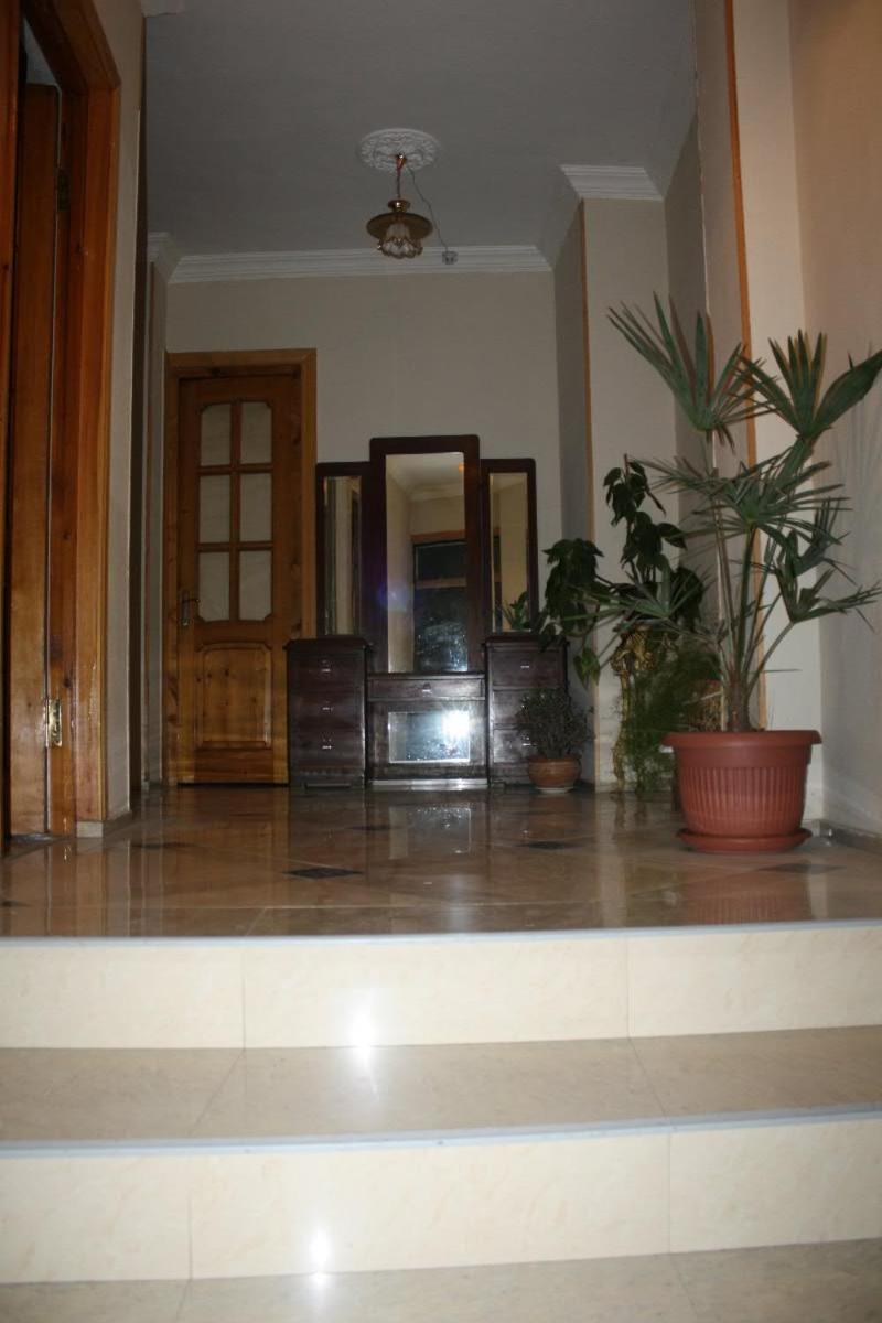 Valiko Hotel Tbilisi Ngoại thất bức ảnh